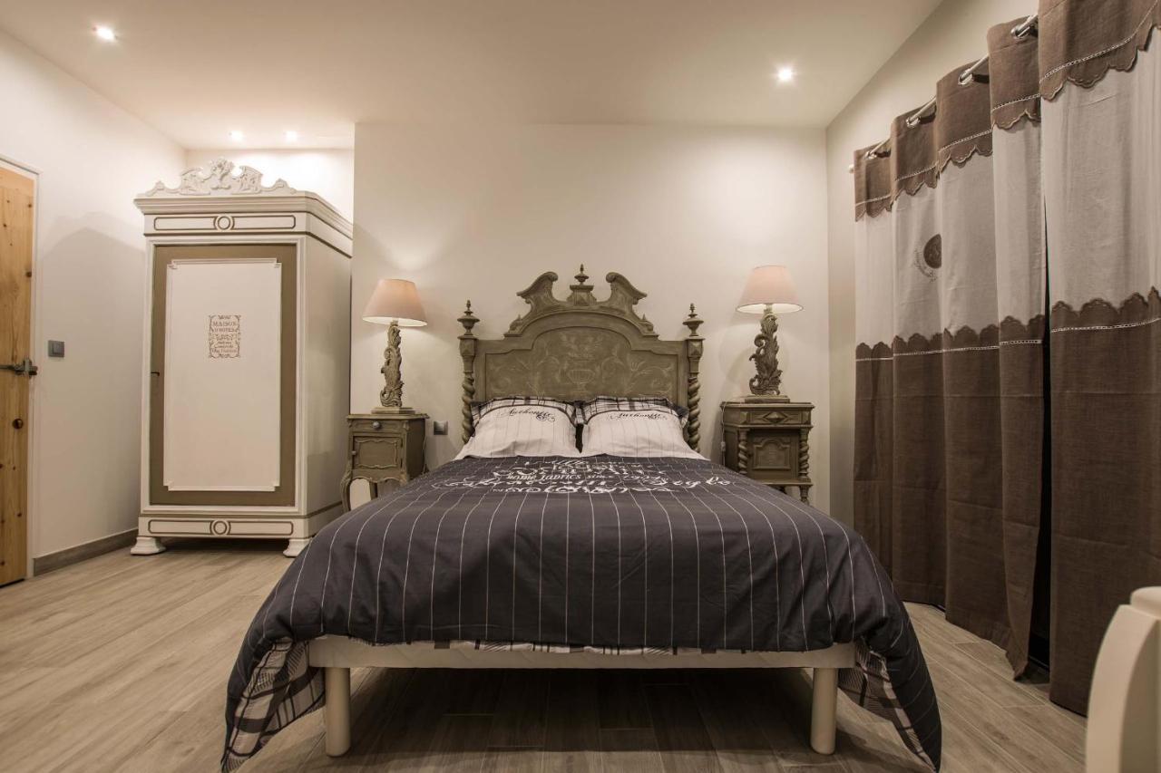 Bed and Breakfast Les Cuves - Saintes Chaniers Exterior foto