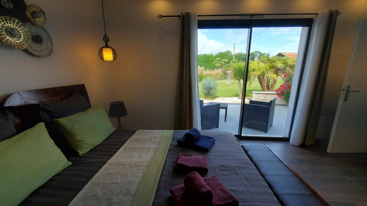 Bed and Breakfast Les Cuves - Saintes Chaniers Exterior foto